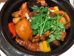 鲍鱼一品滑鸡煲-广州天河合景福朋喜来登酒店 · 聚味轩中餐厅
