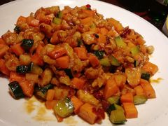 -嘎吧锅私家菜馆(新村十区店)