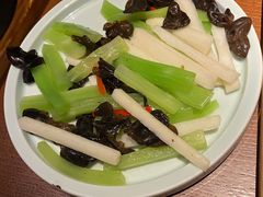 -绿茶餐厅(西湖银泰百货店)