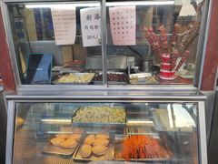 面包甜点陈列柜-护国寺小吃(新街口店)