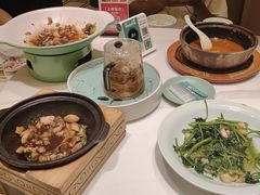 -荷花亭·湖北融合菜(中商广场店)