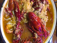 -虾弄弄海派小龙虾·牛羊蝎子火锅