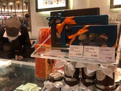 -VENCHI 闻绮(广州太古汇店)