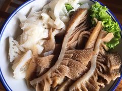 -东镇老火锅(长春路首店)