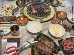 -炼火烤肉店