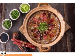 腊味煲仔饭-椰子营·椰子鸡火锅(万象里店)