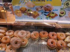 -巴黎贝甜(大宁国际商业广场店)
