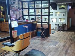 -青木造型HAIR·あおき髪を刈る潮人店