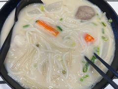 -肥汁米蘭香港米线(长宁来福士店)