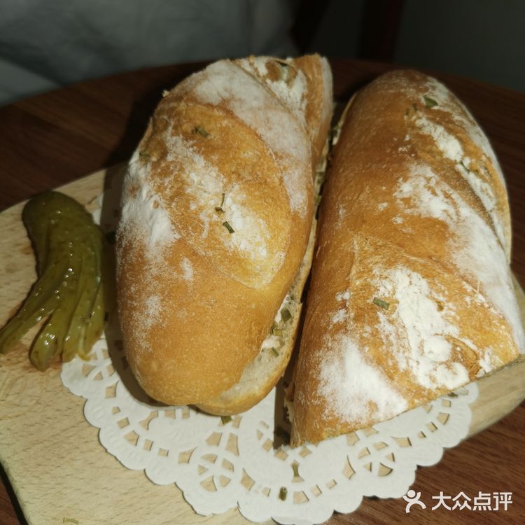 是正宗德式面包，女儿说太好吃了，翻烤一下