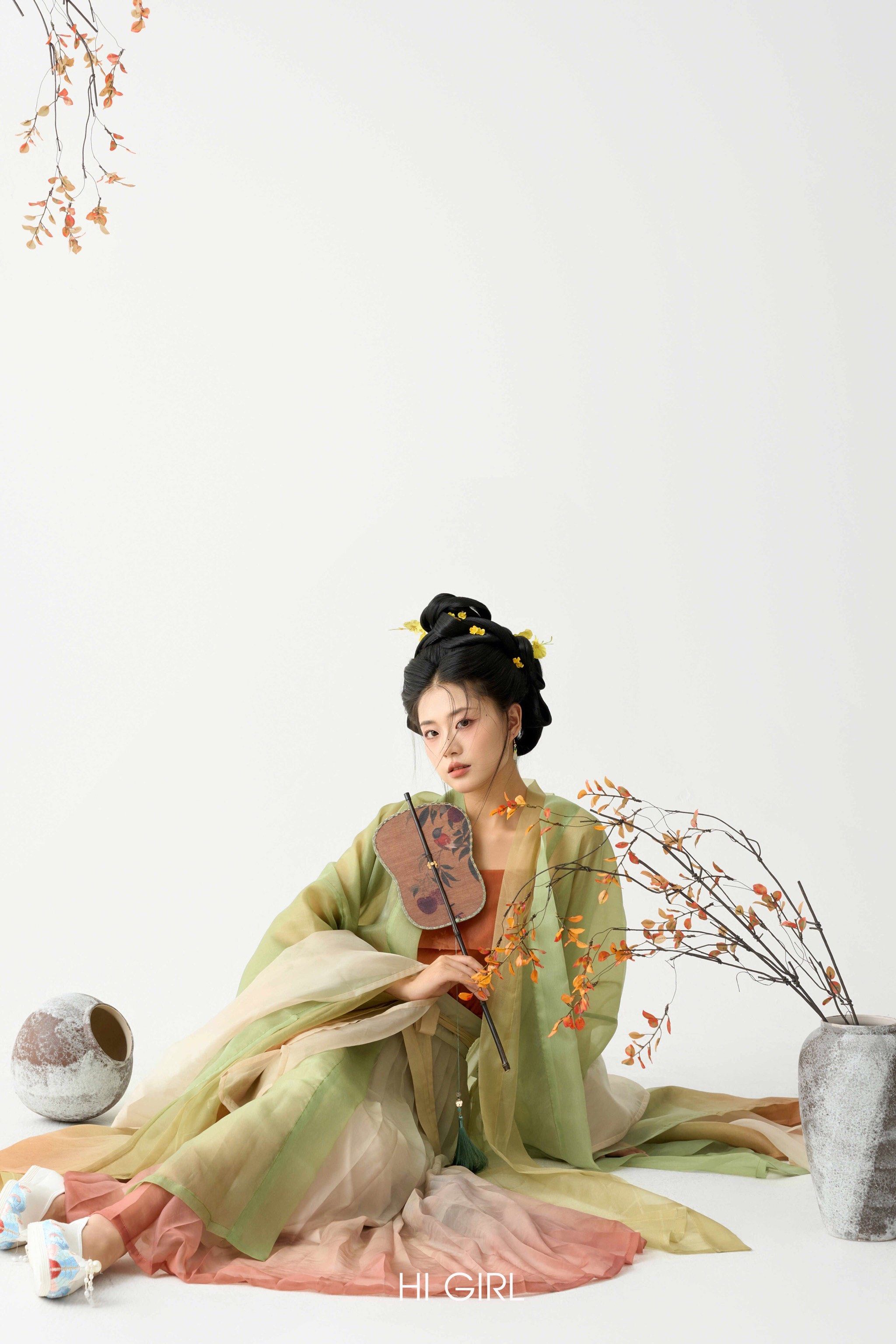 唯美,淡雅的群儒
线条流畅,面庞清秀
意境如诗一般
喜欢拍写真