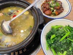 姬松茸炖鸡-妈妈的味道(和顺古镇店)