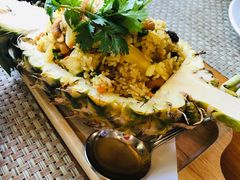 -Chom Cafe and Restaurant