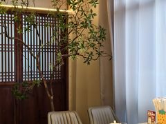 -高玛纳驴肉火烧(一世界店)