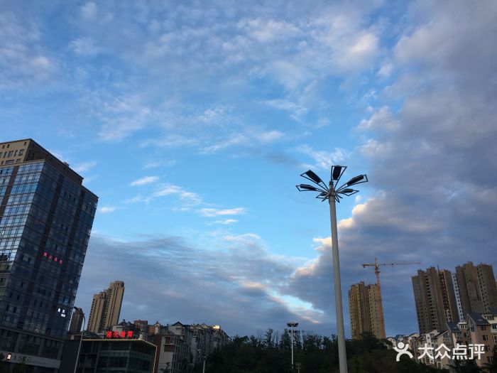 榴莲宝宝千层蛋糕店(高新锦辉店)--环境图片-大连美食-大众点评网