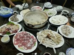 -稻香园猪肚鸡火锅店(漠江路店)