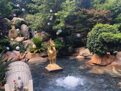 -七彩云南古滇温泉山庄