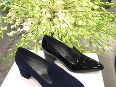-STUART WEITZMAN(静安嘉里中心店)