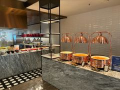 -深圳国际会展中心希尔顿酒店(前海华发冰雪世界店)