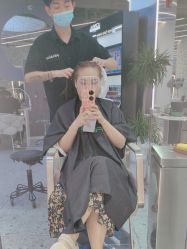 -PE SALON 