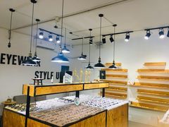 -罗伯特眼镜·蔡司官方授权(罗湖国贸店)
