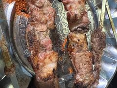 -烤肉小伙烤肉店