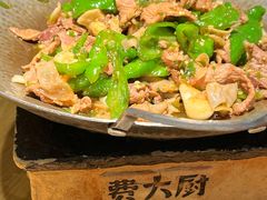 -费大厨辣椒炒肉(万家丽一店)