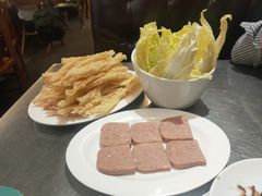 -胡须佬鸡煲四季火锅店(石厦西村直营店)