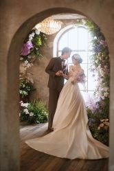 -喜爱高定婚纱摄影