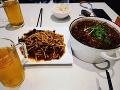 -巢香扣肉馆