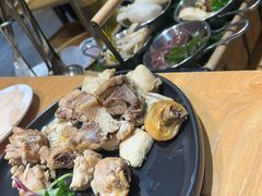 -一朵菌·野生菌探索家火锅(南亚店)