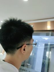 -镁连社·美联社