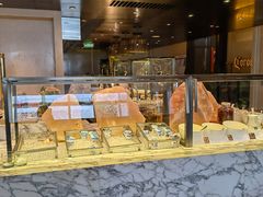 面包甜点陈列柜-凯菲厅海鲜姿造·海鲜自助·帝王蟹·龙虾(成都群光君悦酒店)
