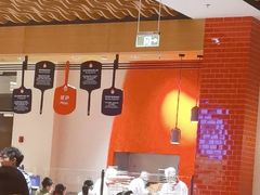 -城市大道红炉披萨烘焙坊