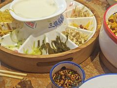 -怪噜范·老贵阳街头名小吃(鸿通城店)