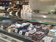 面包甜点陈列柜-VENCHI 闻绮(北京国贸商城店)