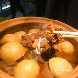 这是武汉最好吃的火锅牛腩煲！