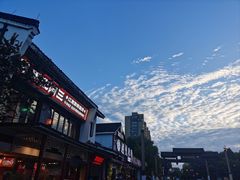 -串王阿三烧烤·小龙虾·烤鱼(拱墅胜利河美食街店)