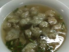 -张阿三馄饨店
