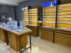 -优医视平价眼镜蔡司依视路折扣工厂店(德胜门店)