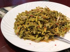 -蔼若春.传承三十年云南菜(金碧公园店)