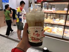 -奈雪的茶(湖滨银泰in77C区PRO店)