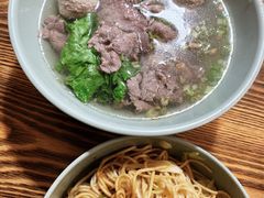 -吕记潮汕牛肉火锅(海宁海昌南路店)