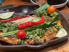 香茅草烤罗非鱼-云海肴·汽锅鸡·云南菜(美罗城店)