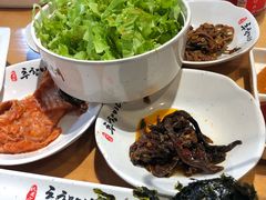 -秋香家韩式炭火烤肉(磐石路店)