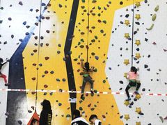 -问山MountQuest攀岩馆