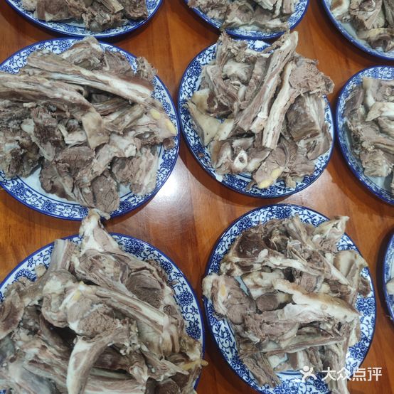 清真伊盛垣蒸汽牛肉面