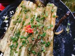 -何师烧烤·香辣蟹·川菜·30年老品牌(太古里旗舰店)