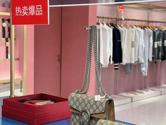 -百年港湾奥特莱斯(香炉礁店)