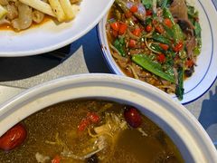 -有红鸡毛店·川菜(建设路店)